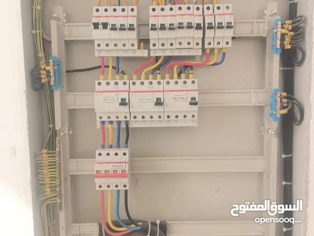 عملت تاسيس الكهرباء الصيانه الكامله