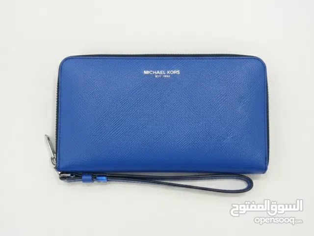 محفظة مايكل كورس (Michael Kors) أصلية بسعر لُقطة!