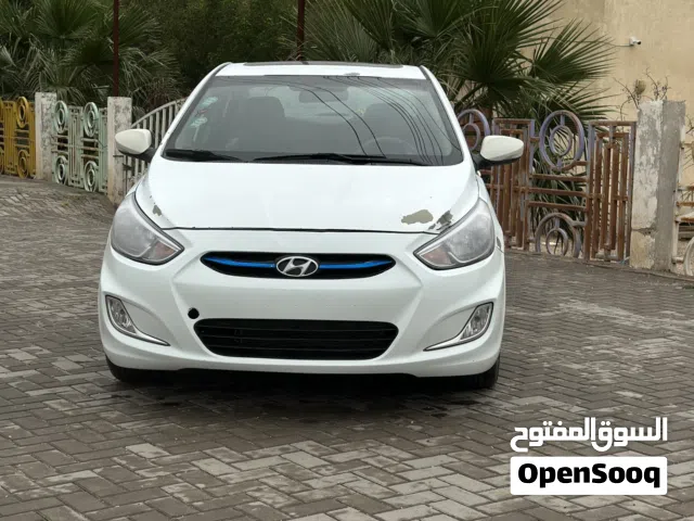 2016 هيونداي اكسنت GL