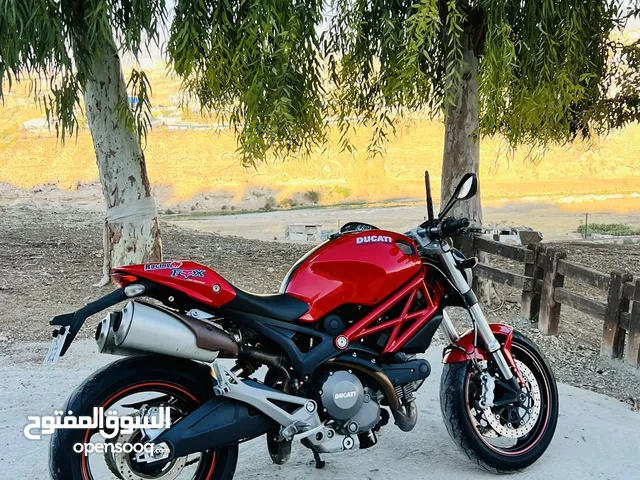 Used Ducati Panigale V4 S in Amman