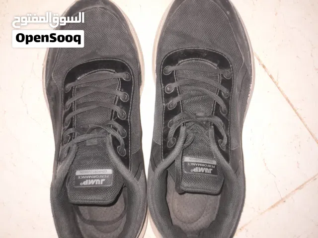 حذاء مستعمل من جامب