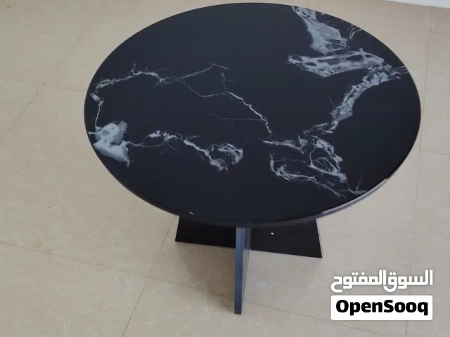 طاولة قهوة مودرن جميله وعصريه مقاس دايري ومقاس مربع لون اسود لامع تشكيلات أخرى من متجر الاسطوره للاث