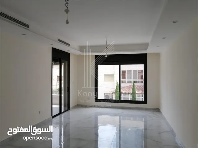 185m2 3 Bedrooms Apartments for Sale in Amman Um Uthaiena