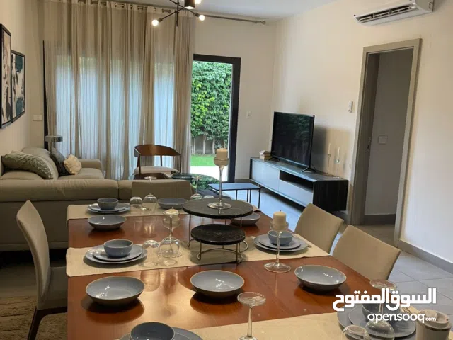 ꪮ شقة جاهزة على الاستلام الفورى و متشطبة بالكامل للبيع بالفرش و التكييفات بجوار المركز الطبى العالمى