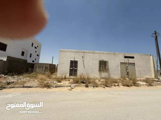 مخزن للإيجار