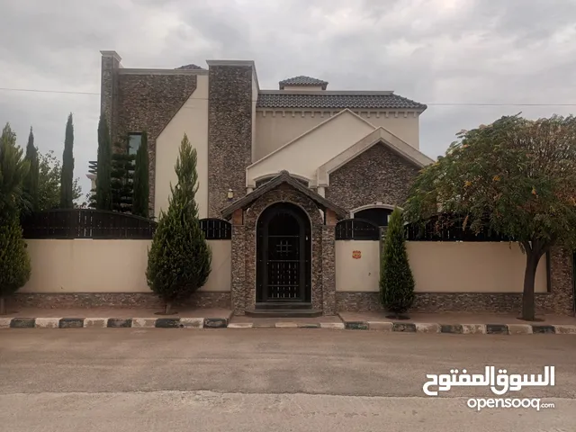 700m2 More than 6 bedrooms Villa for Sale in Irbid Al Rabiah
