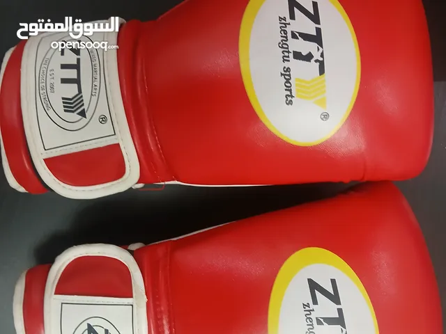 قفاز ملاكمة احمر