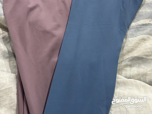 بنطلونين رياضه جداد ماركة Lululemon سبب البيع انه السايز كبير رقم السايز 12 leggings