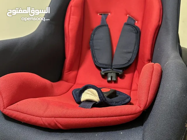 للبيع كرسي اطفال+ اغراض متنوع+ايباد