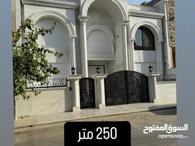 250 m2 5 Bedrooms Townhouse for Sale in Erbil Sarbasti