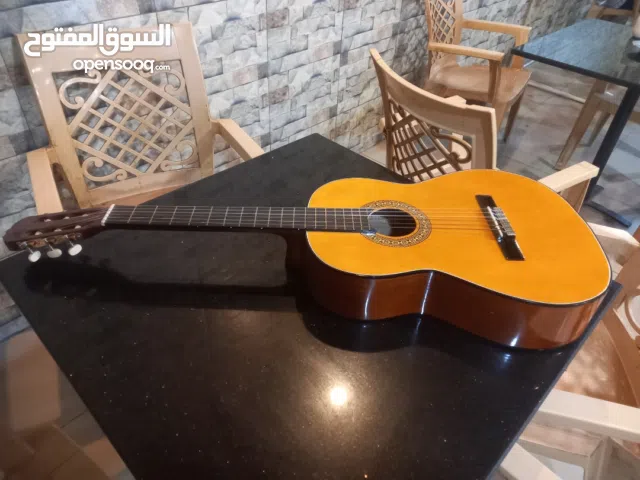 للبيع جيتار محترفين جديد لم يستعمل