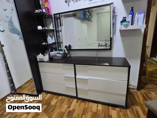 dressing table with mirror