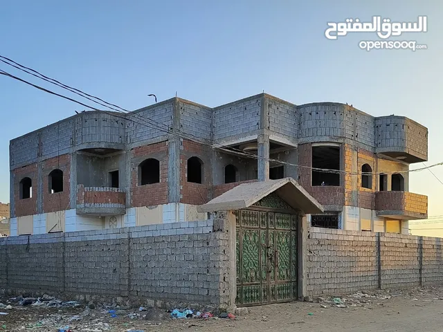 فيلا للبيع بمدينة الشعب عدن