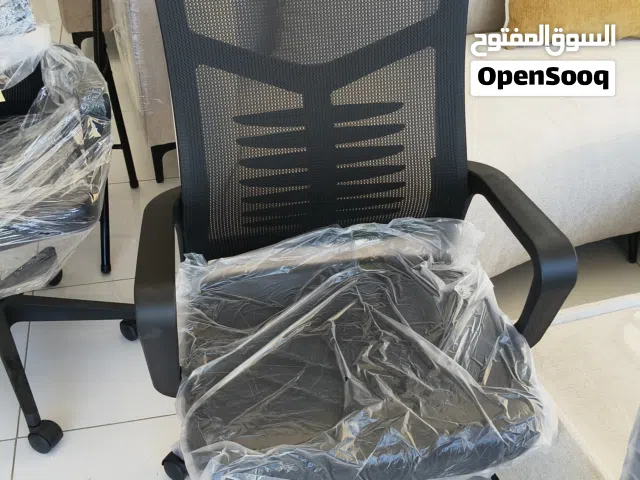New office furniture available. All r not same degsin and not same price. Please check deltis