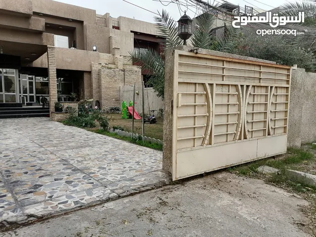 700 m2 4 Bedrooms Townhouse for Sale in Baghdad Outer Karrada