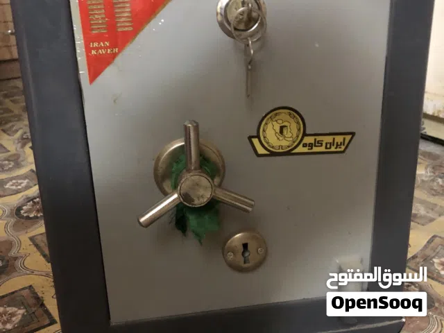قاصة وزن ثقيل للبيع
