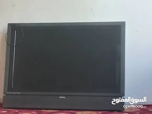 شاشة  تلفاز ظخم جداً
