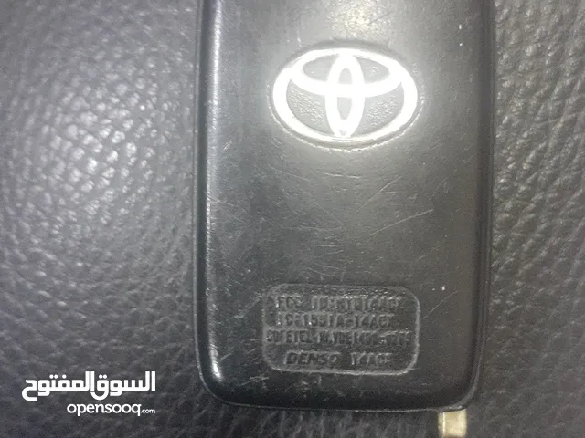 مفتاح ريموت تيوتا للبريوس وللكامري