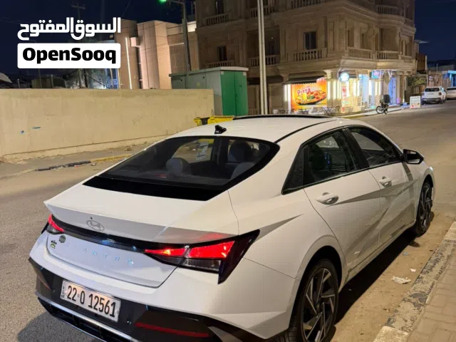 2025 Hyundai Elantra GLS