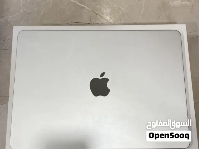 ماك بوك اير ب معالج M4