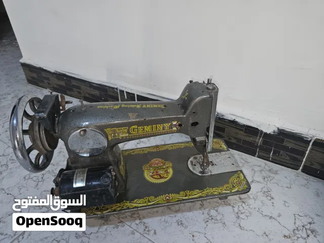 مكينه خياطه نضيفه