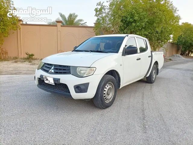 Mitsubishi L200 2015 in Northern Governorate
