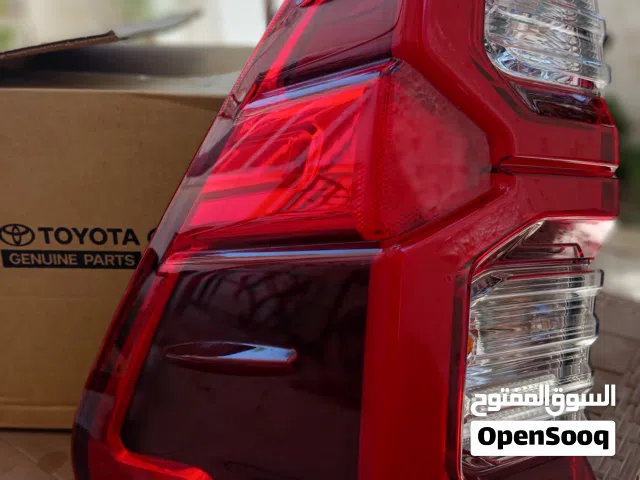 سطب تويوتا هيولوكس يسار GR الاصلي