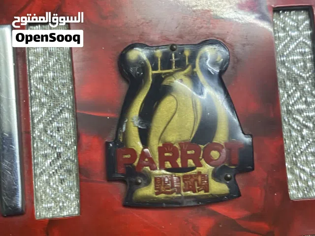 أكورديون بحالة ممتازة – للبيع  وللبدل مع عود