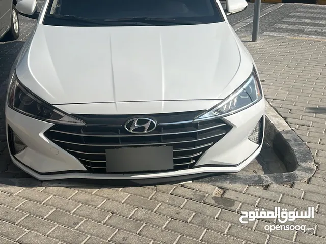 Elantra 2019