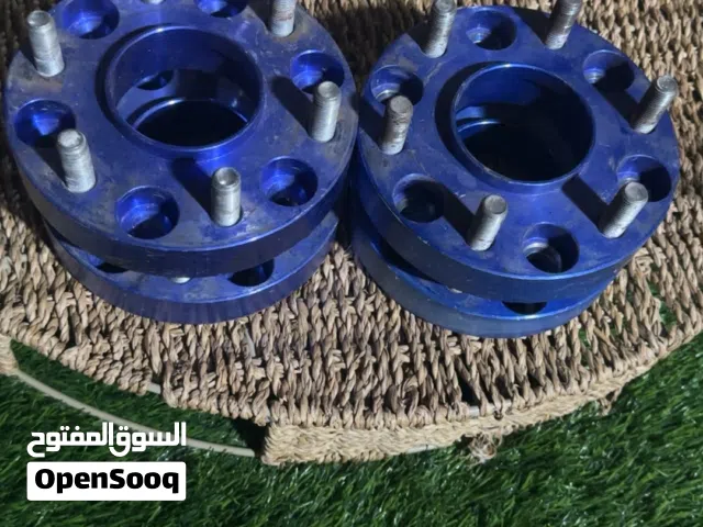 للبيع فلنجات الحجم انش وربع بحاله جيده.