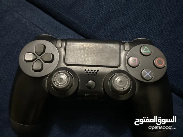 يد بلستيشن 4