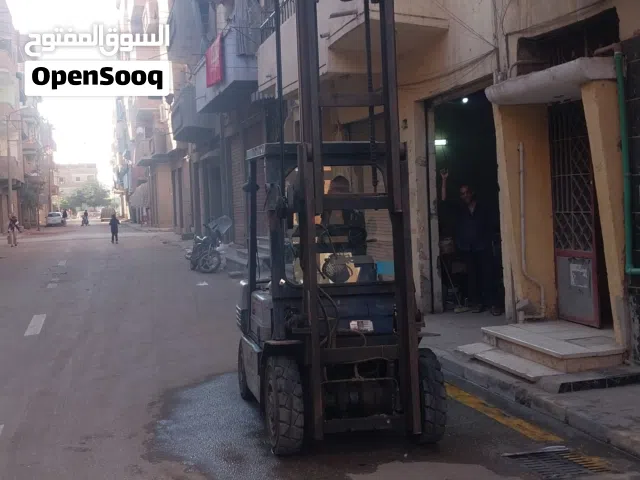 كلارك كوماتسو 2.5 طن