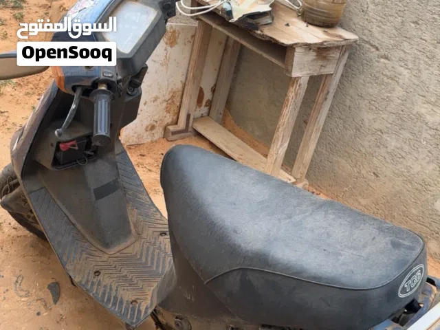 مستعجل علي بيعتها