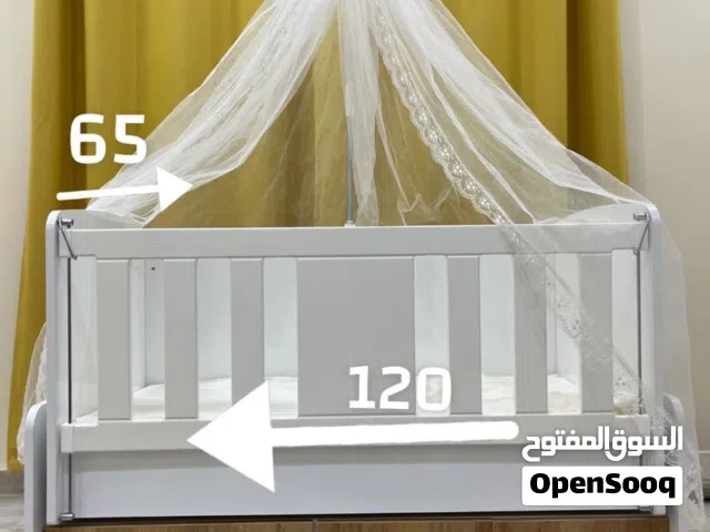 سرير أطفال للبيع  السرير مريح للأطفال