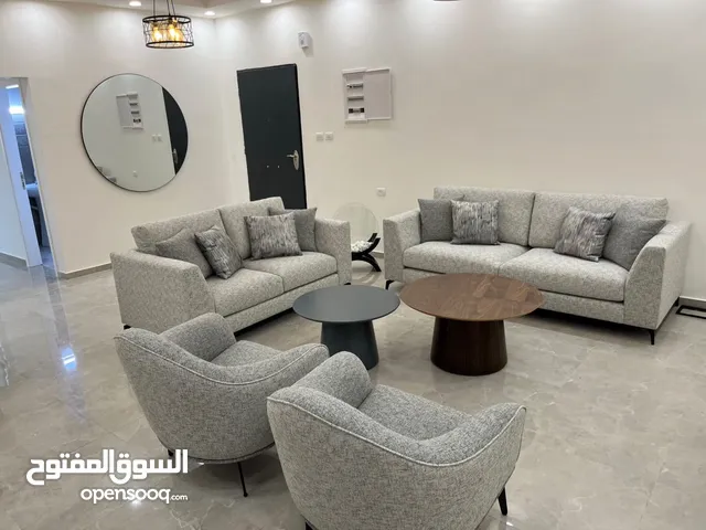 شقة مميزة مش مسكونة 131 متر كاشفة كل نابلس