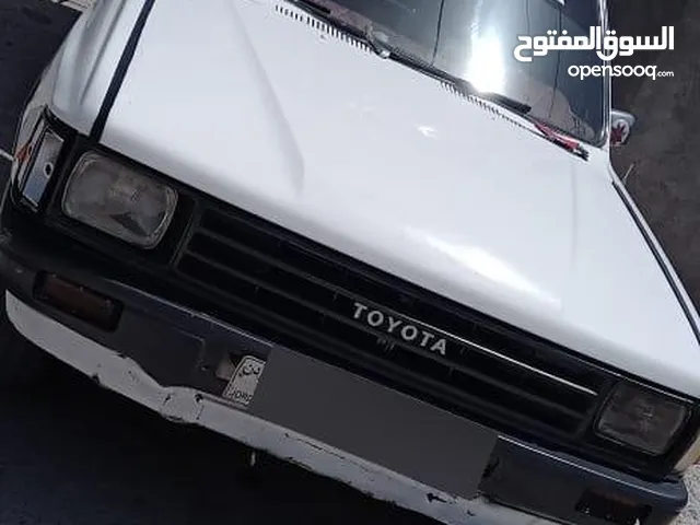بكم هايلوكس سيارة نظيفة