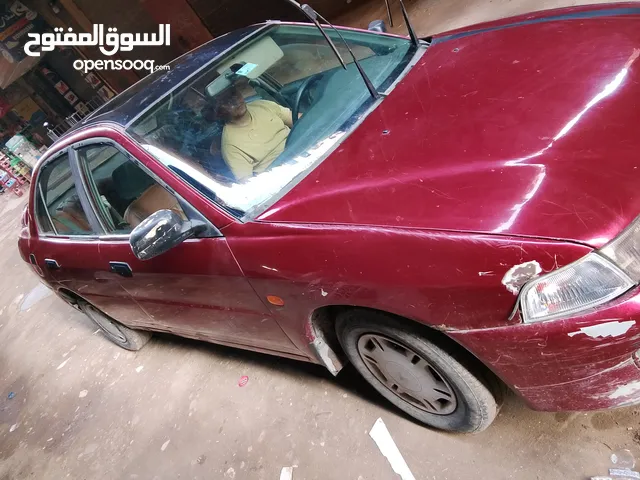 متسوبيشى لانسر كريستاله موديل 2000كامله مانوال تكييف فتحه سقف كهرباء سنتر لوك