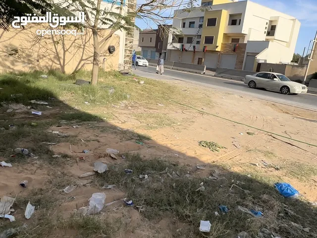 Unfurnished Showrooms in Tripoli Janzour