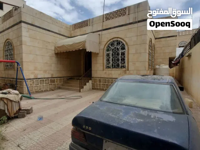 1 m2 5 Bedrooms Townhouse for Sale in Sana'a Bayt Baws