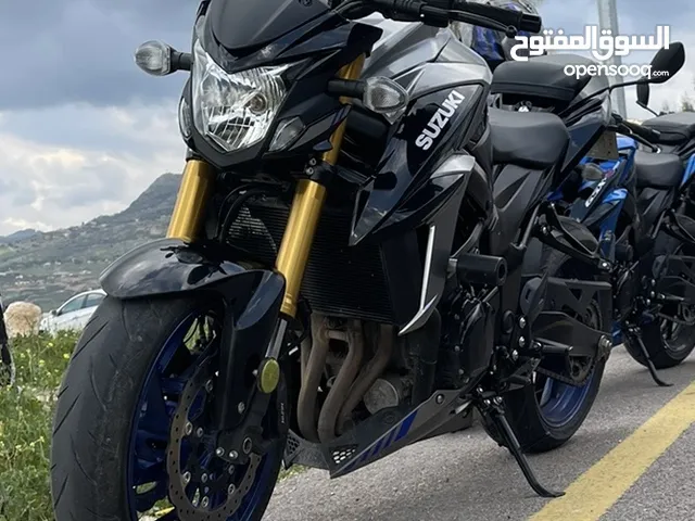 سوزوكي 750