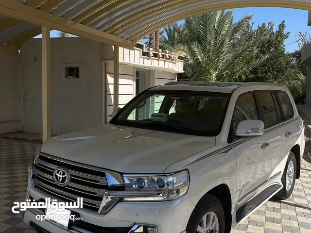 Used Toyota Land Cruiser in Al Anbar