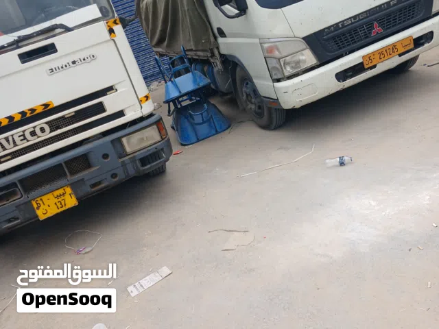 ريكاردو لنقل البضائع والاتات داخل وخارج طرابلس وكامل الجبل الغربي و مصراته الخمس زليتن...... .....