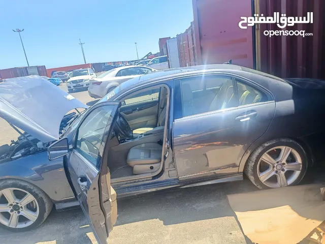 مرسيدس c300 2011 جمرك ربي يبارك اقرا الوصف