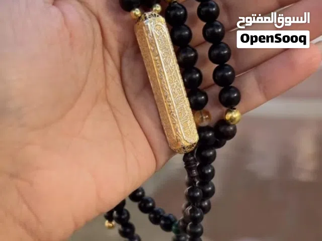 هيبة الأبنوس مع قطعه من  مقام سيدنا الحسين .