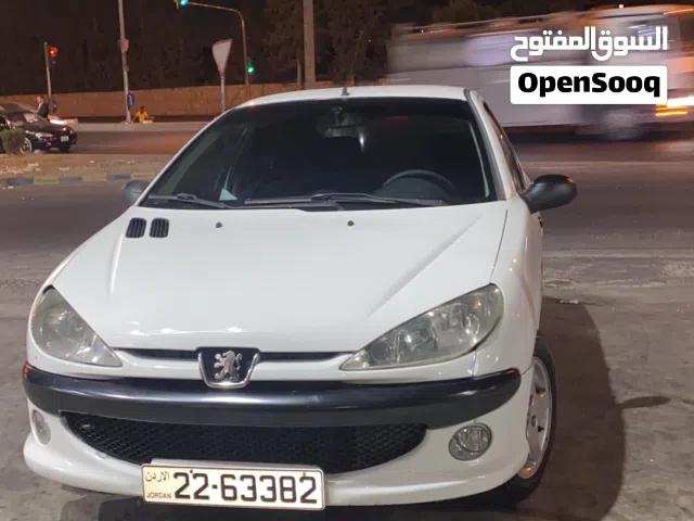 2009 بيجو 206 Base