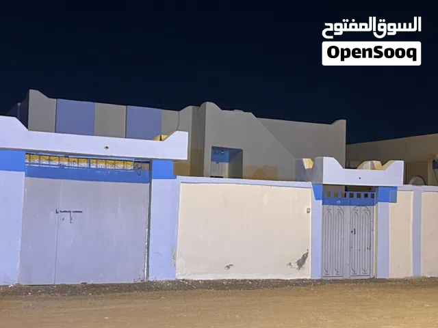 140 m2 3 Bedrooms Townhouse for Sale in Buraimi Al Buraimi