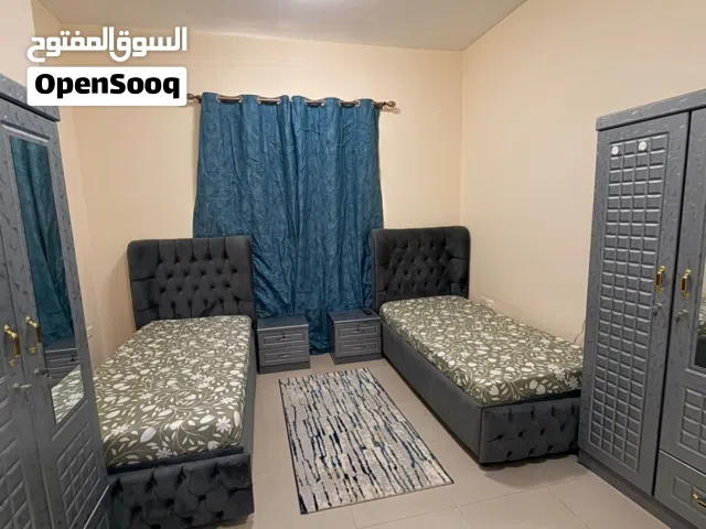 غرفة ماستر بشقة للشباب العرب بشارع التعاون على بعد خطوات من دوار التعاون مستشفى أوريانا