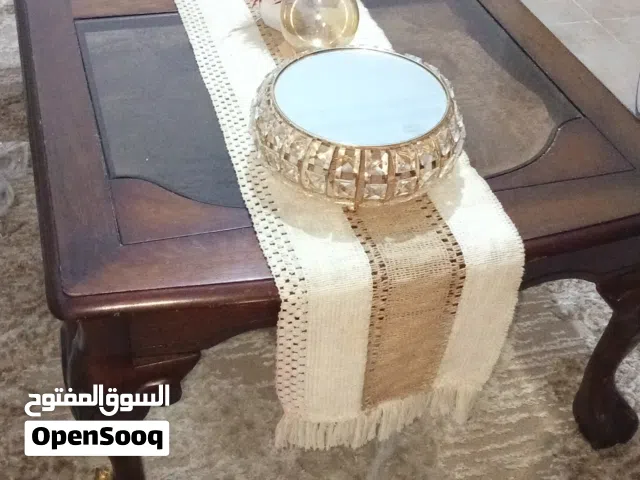 طقم كنب ضيوف بحاله ممتازه خشب تقيل وقماش نضيف