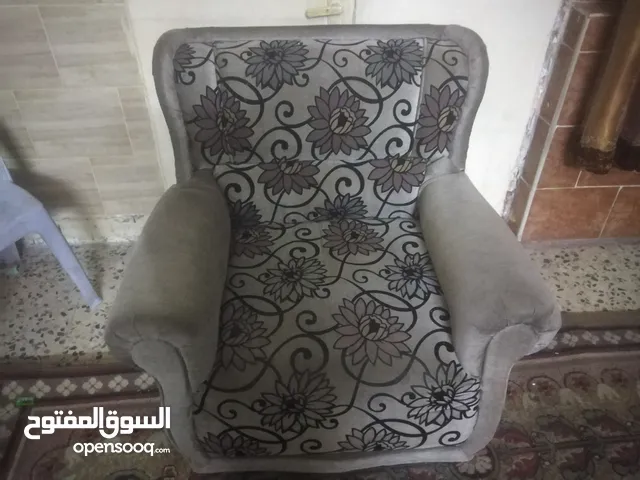 طقم كنب مستعمل بحاله جيده7 مقاعد
