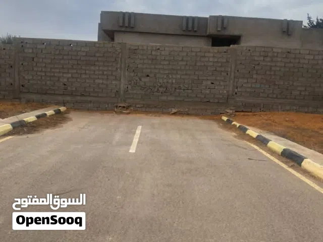 قطعة ارض 300 متر مقسم قطران و مخدوم بلدوره في شارع الغاز او من جهة موسى كوسه بالقرب من مسجد السلام
